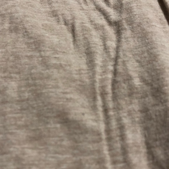 ❗️SOLD❗️🎉{Host Pick} Tan Floral Design • Long Sleeve Shirt - Picture 4 of 8